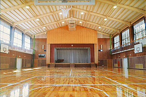 周南市立勝間小学校屋体